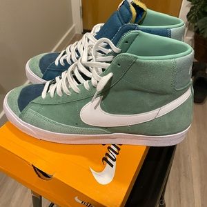 Nike blazers mint condition